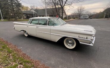 Oldsmobile-88-1959-Sedan-3