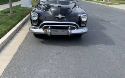 Oldsmobile 88 futuramic 4 door sedan deluxe  1949 black