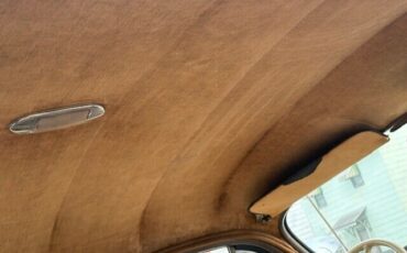 Oldsmobile-Custom-Cruiser-1947-Sedan-2