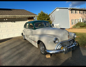 Oldsmobile-Custom-Cruiser-1947-Sedan-6