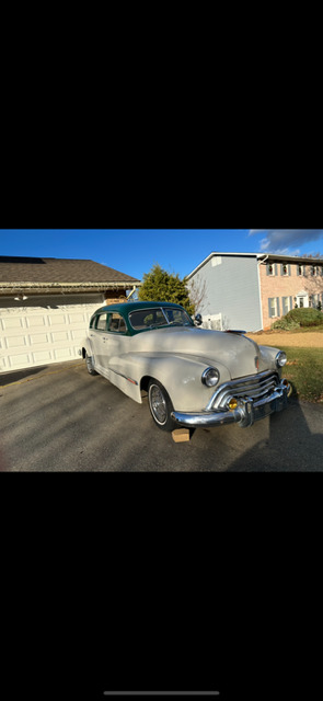 Oldsmobile-Custom-Cruiser-1947-Sedan-6