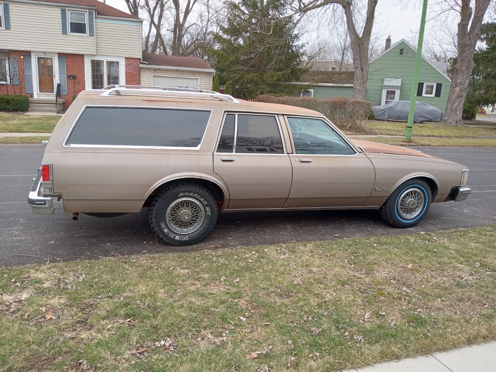 Oldsmobile-Custom-Cruiser-1984-Wagon-11