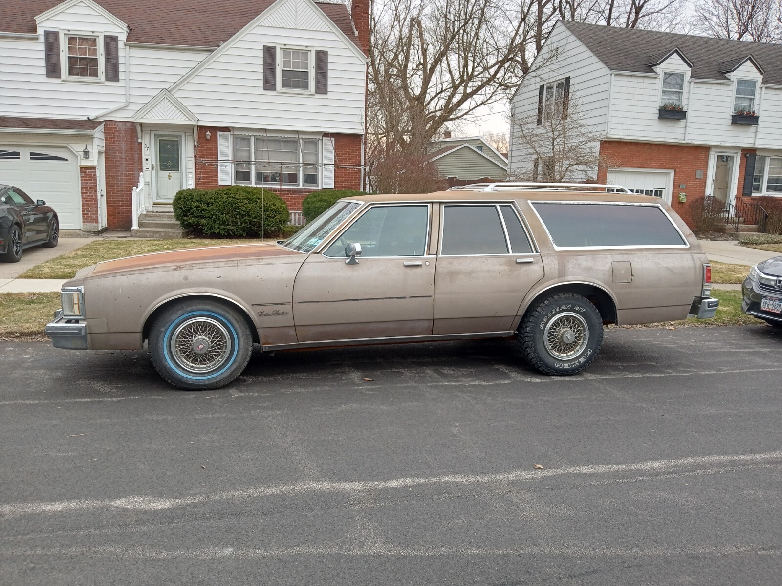 Oldsmobile-Custom-Cruiser-1984-Wagon-13