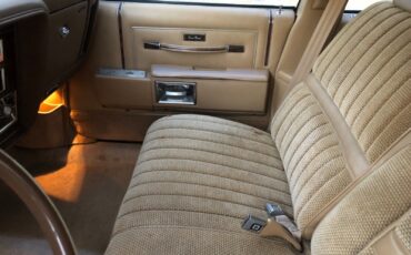 Oldsmobile-Custom-Cruiser-1987-Wagon-4