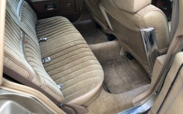 Oldsmobile-Custom-Cruiser-1987-Wagon-5