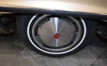 Oldsmobile-Custom-Cruiser-1991-Wagon-10