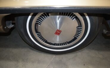 Oldsmobile-Custom-Cruiser-1991-Wagon-11