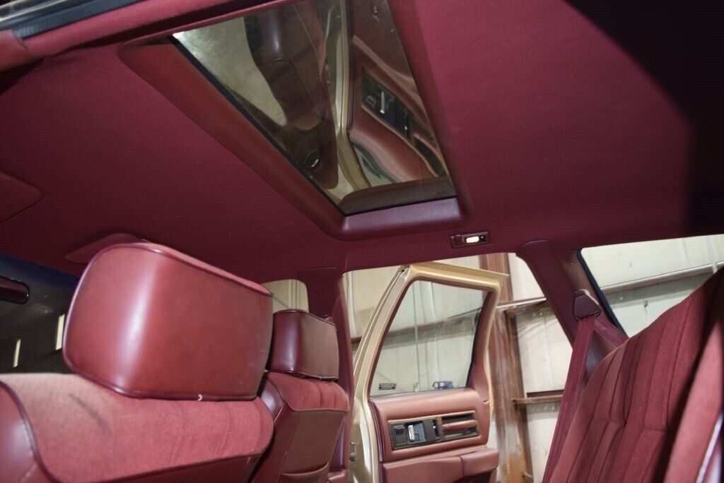 Oldsmobile-Custom-Cruiser-1991-Wagon-18