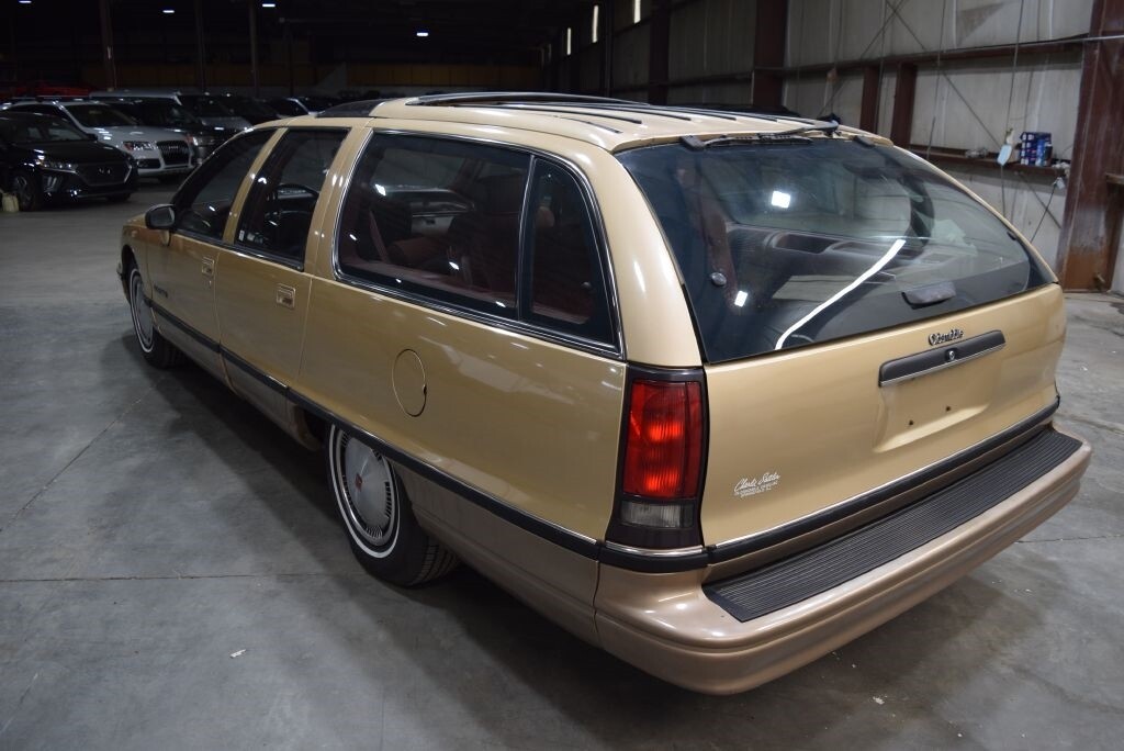 Oldsmobile-Custom-Cruiser-1991-Wagon-2