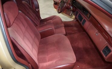 Oldsmobile-Custom-Cruiser-1991-Wagon-21
