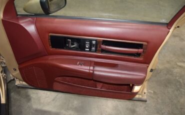 Oldsmobile-Custom-Cruiser-1991-Wagon-22