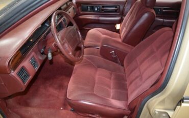 Oldsmobile-Custom-Cruiser-1991-Wagon-24