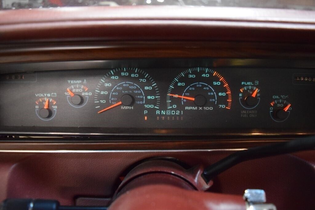 Oldsmobile-Custom-Cruiser-1991-Wagon-28