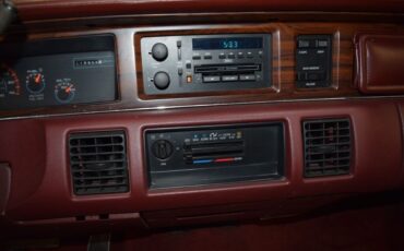 Oldsmobile-Custom-Cruiser-1991-Wagon-30