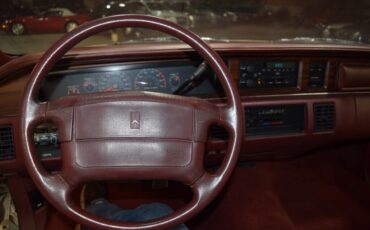 Oldsmobile-Custom-Cruiser-1991-Wagon-31