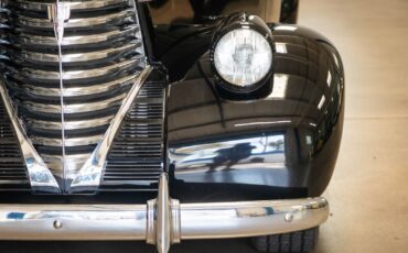 Oldsmobile-Custom-LS3-V8-Model-F38-Touring-1938-4-Door-Sedan-15