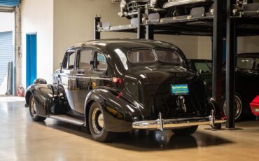 Oldsmobile-Custom-LS3-V8-Model-F38-Touring-1938-4-Door-Sedan-20