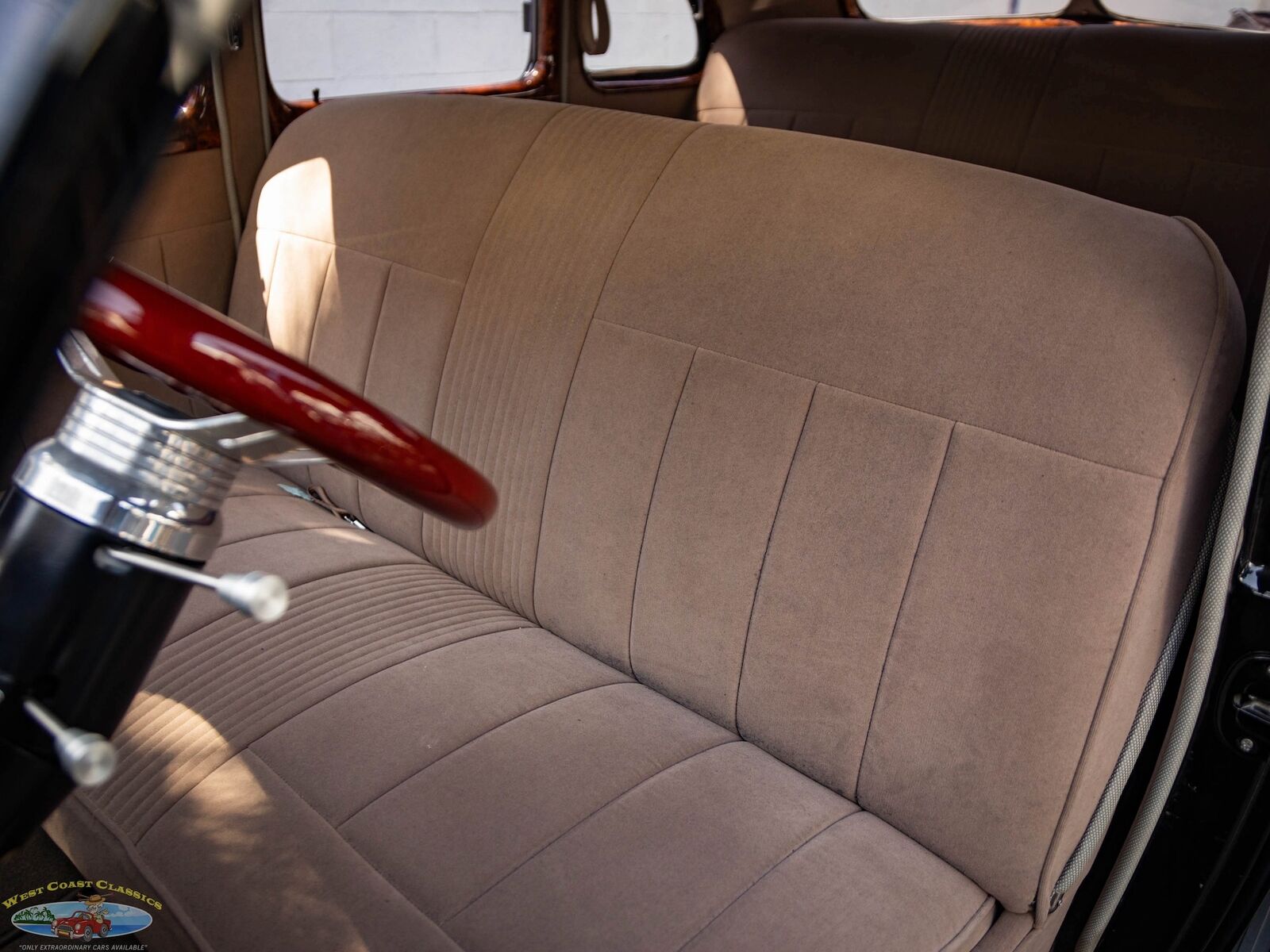 Oldsmobile-Custom-LS3-V8-Model-F38-Touring-1938-4-Door-Sedan-26