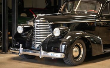 Oldsmobile-Custom-LS3-V8-Model-F38-Touring-1938-4-Door-Sedan-7