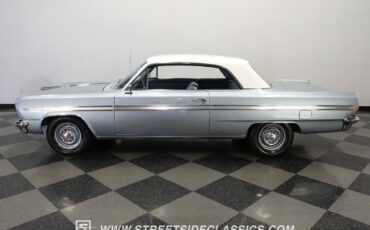 Oldsmobile-Cutlass-1963-Coupe-2