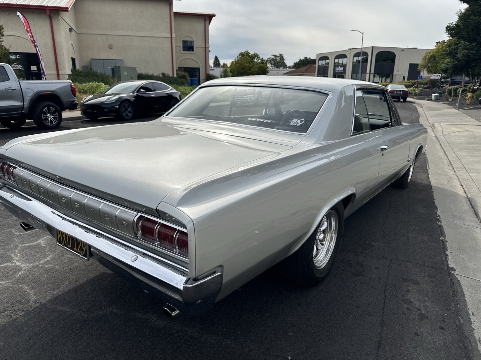 Oldsmobile-Cutlass-1964-6