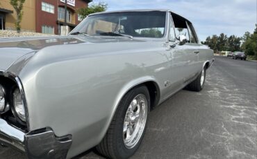 Oldsmobile-Cutlass-1964-8