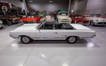 Oldsmobile-Cutlass-1965-Convertible-11