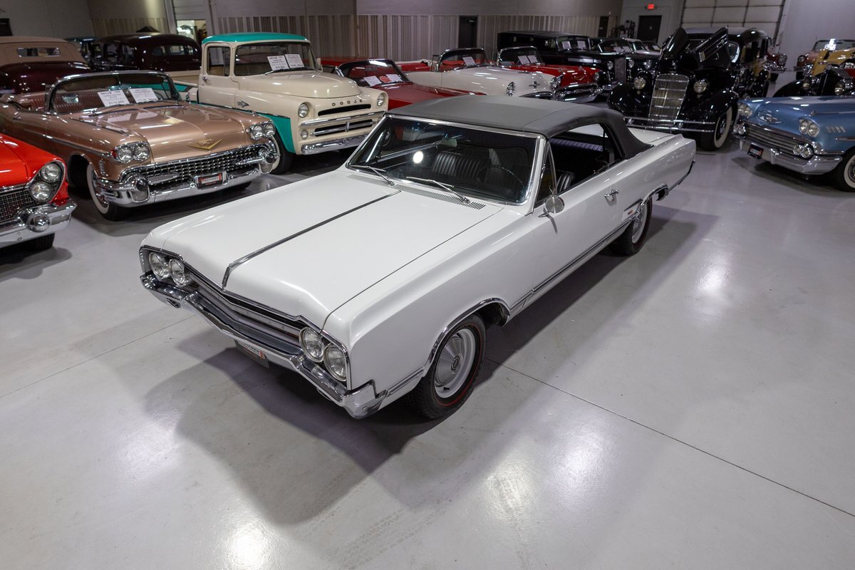 Oldsmobile-Cutlass-1965-Convertible-12