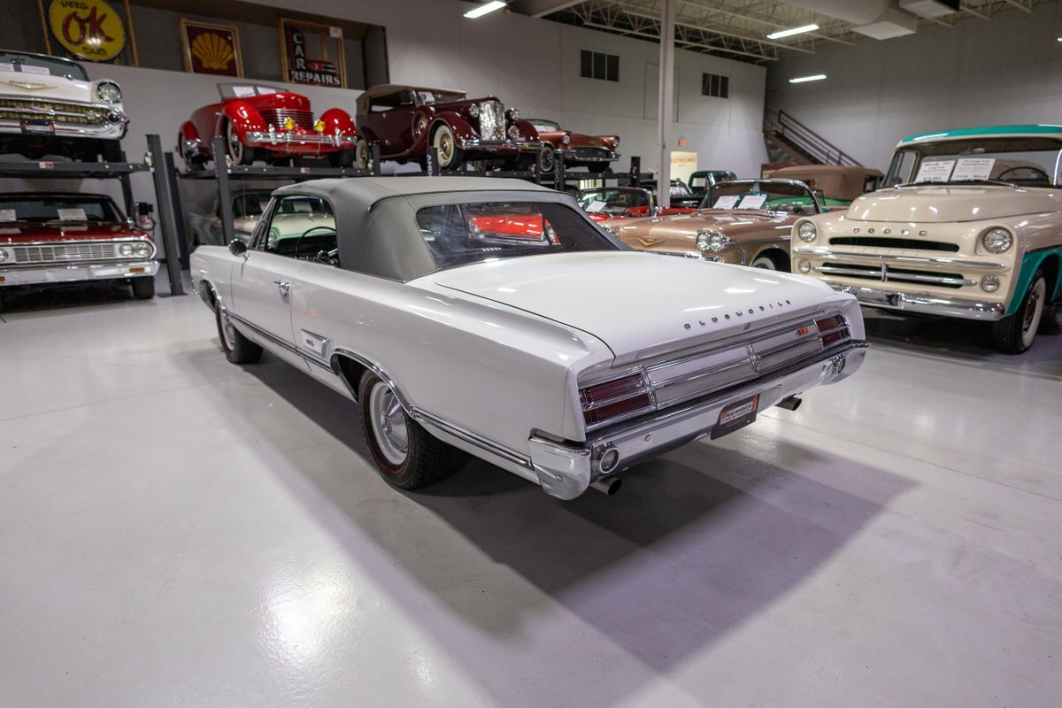 Oldsmobile-Cutlass-1965-Convertible-34