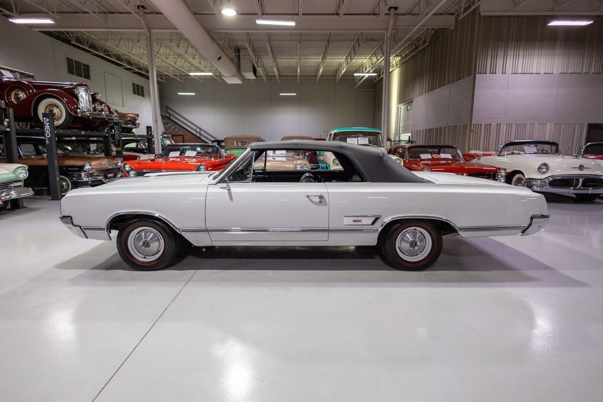 Oldsmobile-Cutlass-1965-Convertible-35