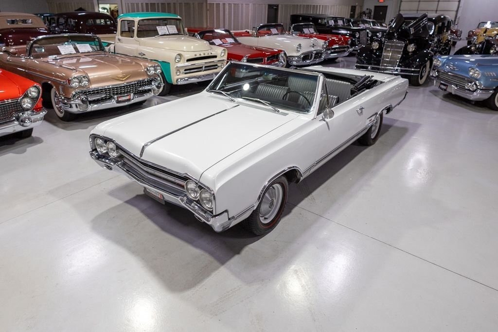 Oldsmobile-Cutlass-1965-Convertible