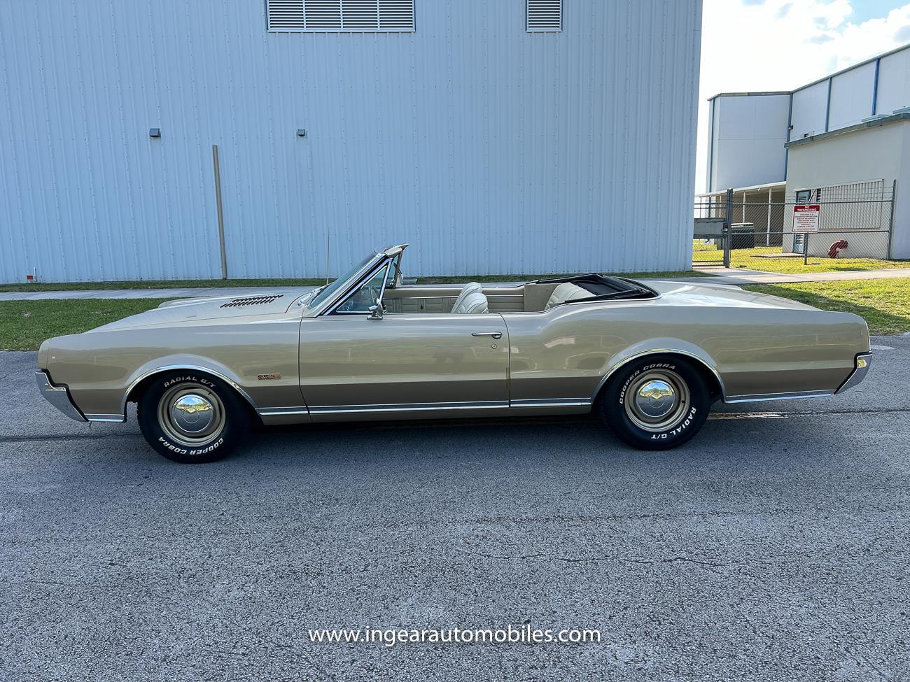 Oldsmobile-Cutlass-1967-Convertible-12