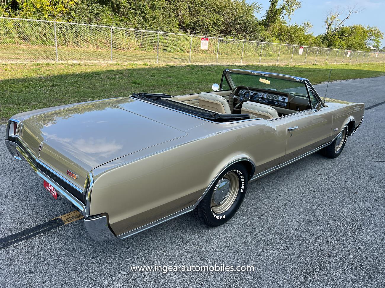 Oldsmobile-Cutlass-1967-Convertible-15