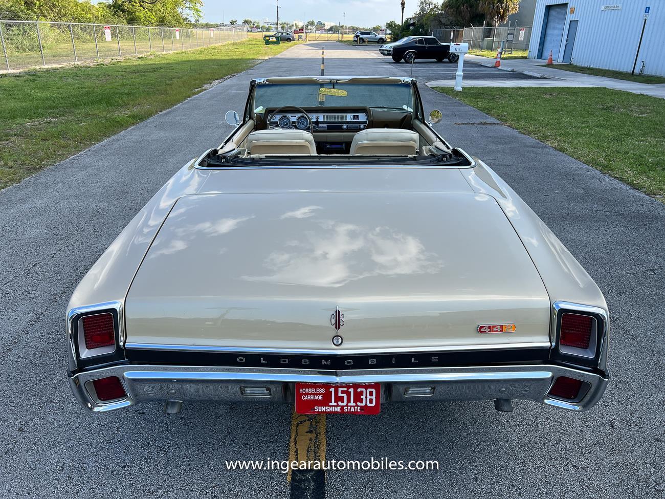 Oldsmobile-Cutlass-1967-Convertible-16