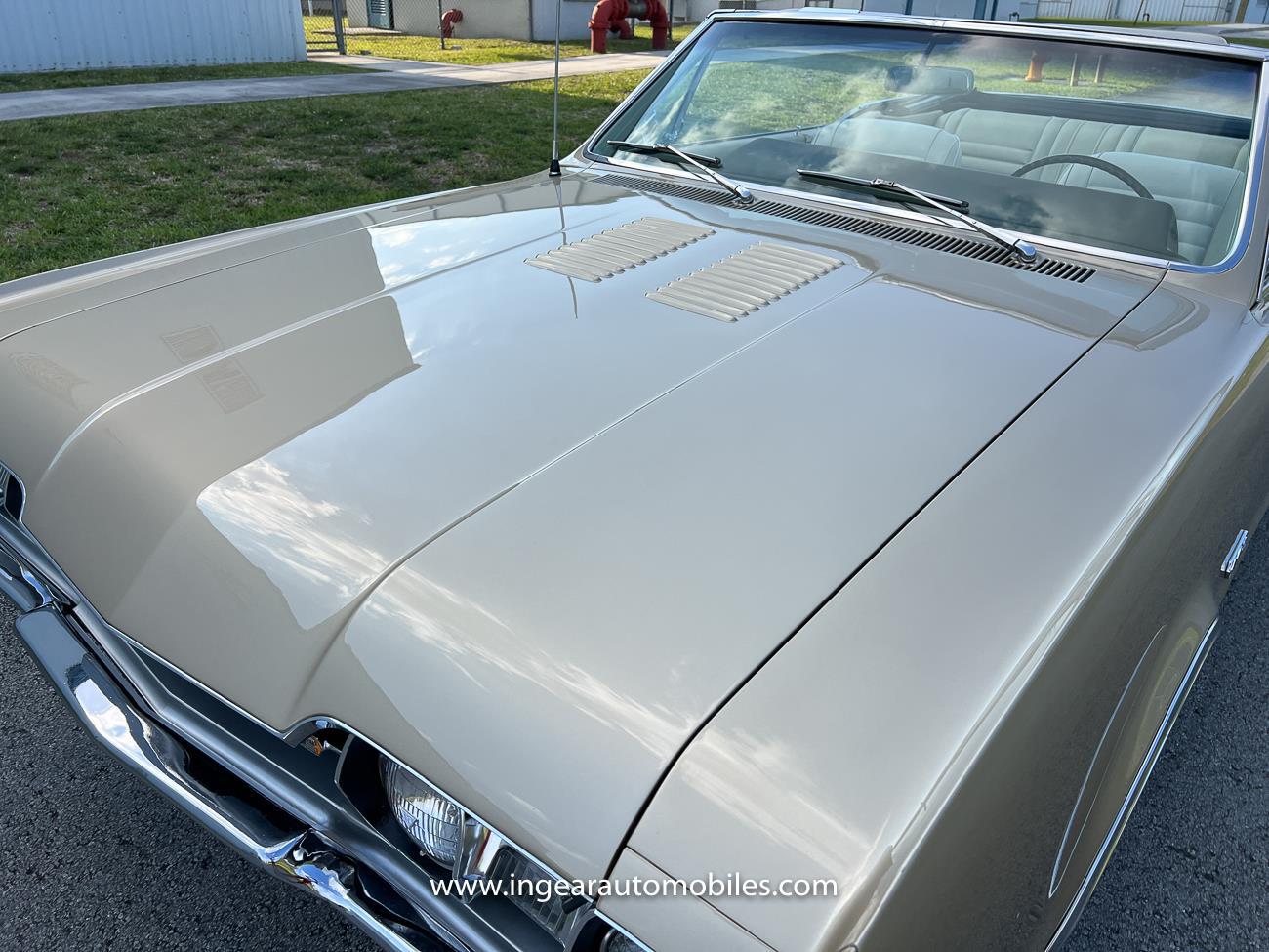 Oldsmobile-Cutlass-1967-Convertible-19