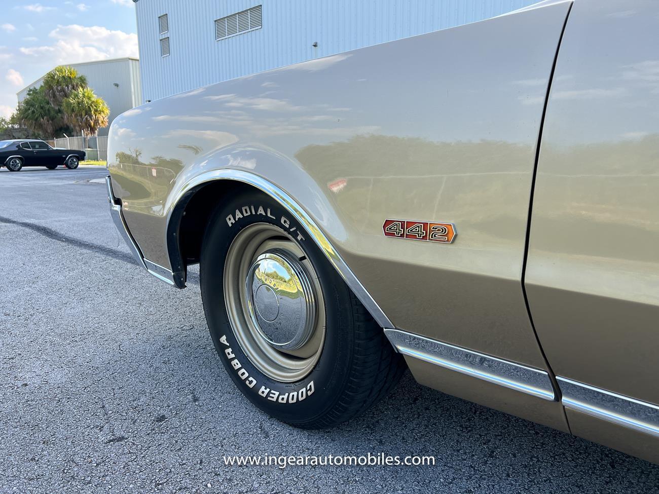 Oldsmobile-Cutlass-1967-Convertible-31