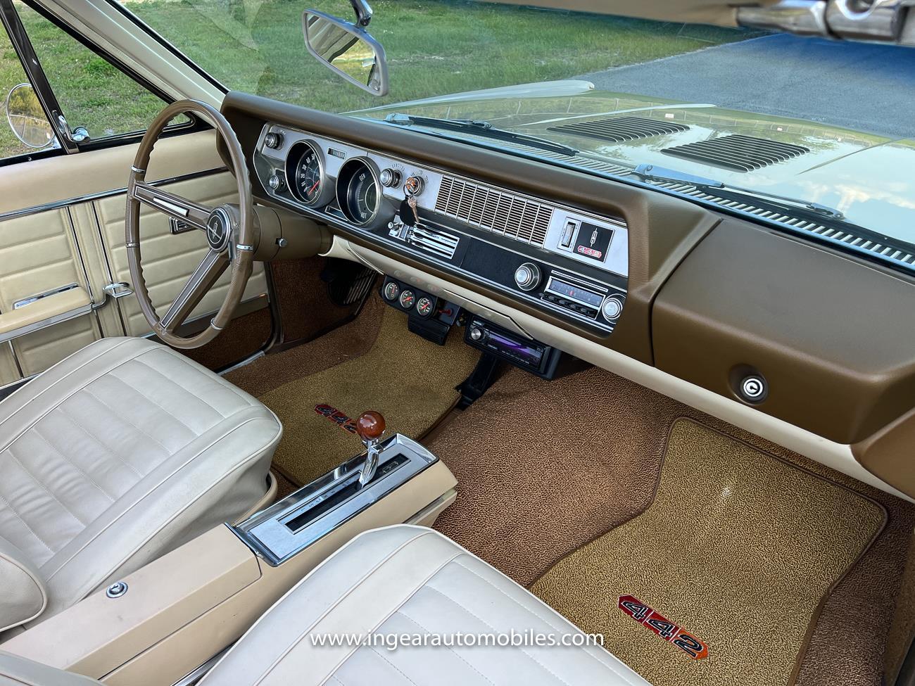 Oldsmobile-Cutlass-1967-Convertible-4