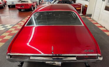 Oldsmobile-Cutlass-1968-2-Door-11