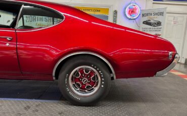 Oldsmobile-Cutlass-1968-2-Door-18