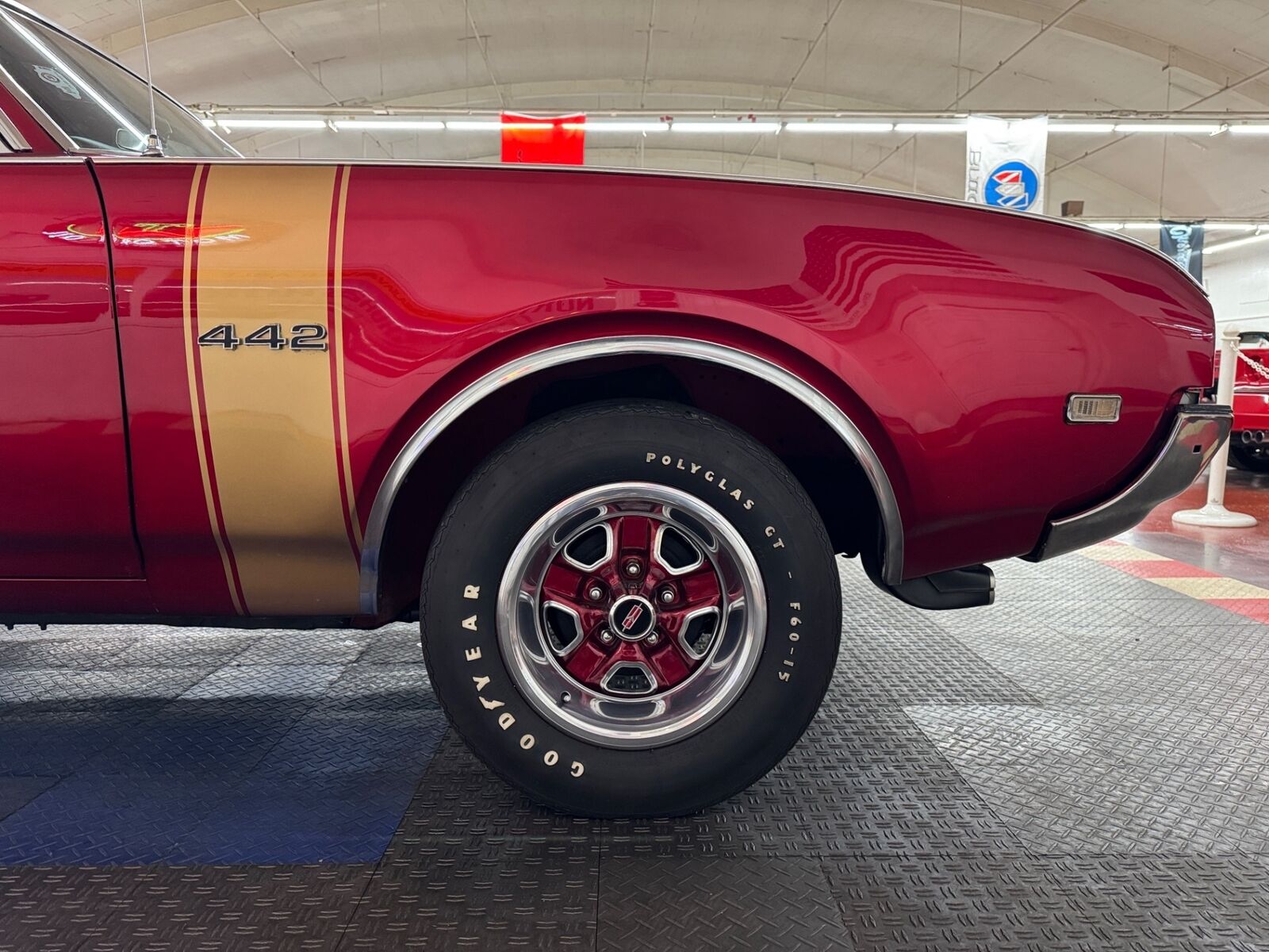 Oldsmobile-Cutlass-1968-2-Door-25