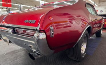 Oldsmobile-Cutlass-1968-2-Door-26
