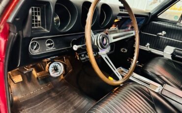 Oldsmobile-Cutlass-1968-2-Door-35