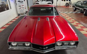 Oldsmobile-Cutlass-1968-2-Door-4