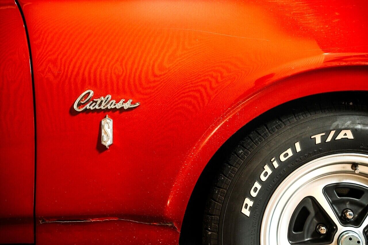 Oldsmobile-Cutlass-1969-Classic-Car-27