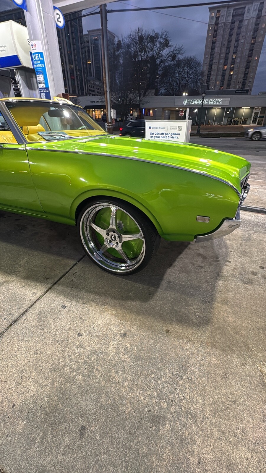 Oldsmobile-Cutlass-1969-Convertible-1