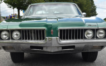 Oldsmobile-Cutlass-1969-Coupe-2