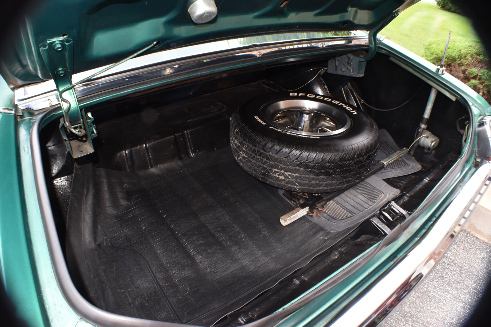 Oldsmobile-Cutlass-1969-Coupe-28