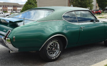 Oldsmobile-Cutlass-1969-Coupe-9