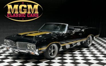 Oldsmobile-Cutlass-1970-Convertible-1