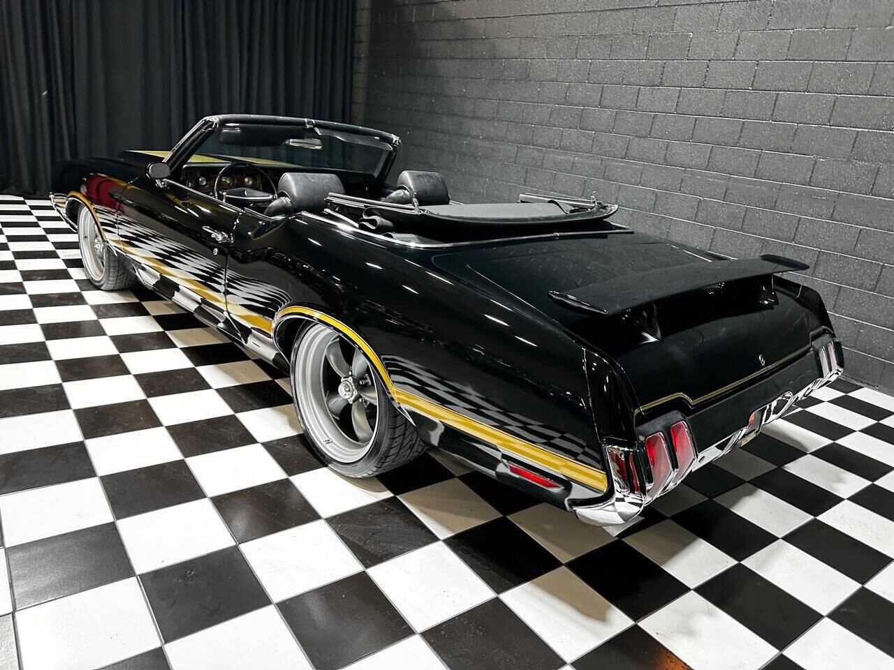 Oldsmobile-Cutlass-1970-Convertible-30